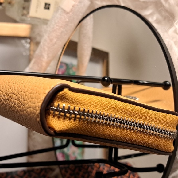 Coach NWTs Long Zip Around Wallet - Picture 10 of 16